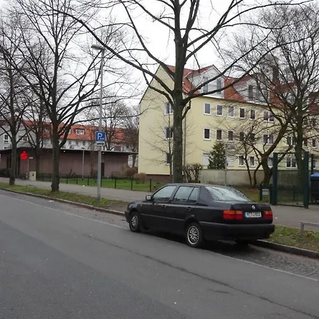 2 Single Rooms - Mittelfeld Homestay *
